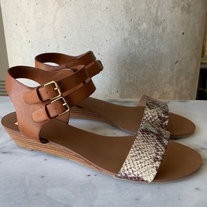 DV by Dolce Vita Sandal